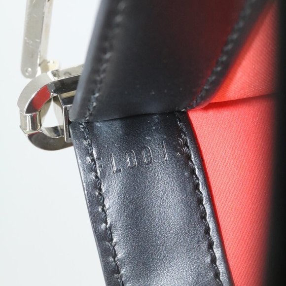 LOUIS VUITTON Epi Stretch Mojito Shoulder Bag Pouch Black M54612 LV Auth 21016 - Picture 3 of 12